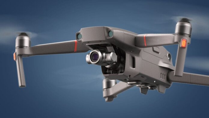 Drona DJI Mavic 3 Pro scapă pe web: 2 camere la bord şi autonomie de 46 de minute
