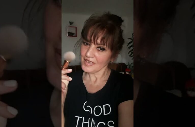 Cum aleg și cum aplic corect fondul de ten./StayMatte/Farmasi
