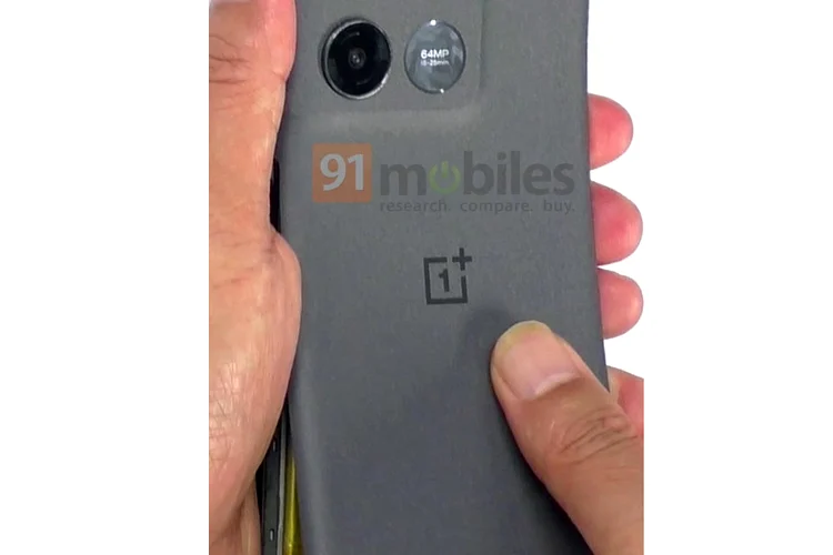 OnePlus Ace Racing Edition este un telefon cu încărcare rapidă la 150W și chipset de buget, Dimensity 8100