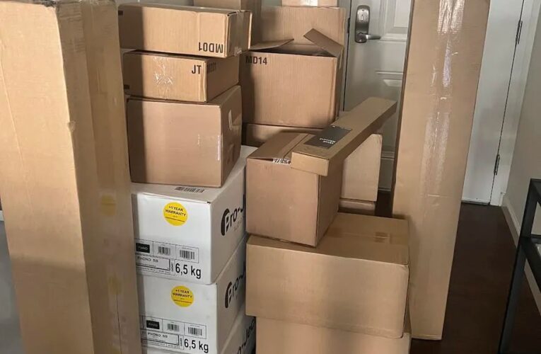 Sonos a livrat din greșeală produse în valoare de 15.000 de dolari către un client, transformându-i casa în depozit